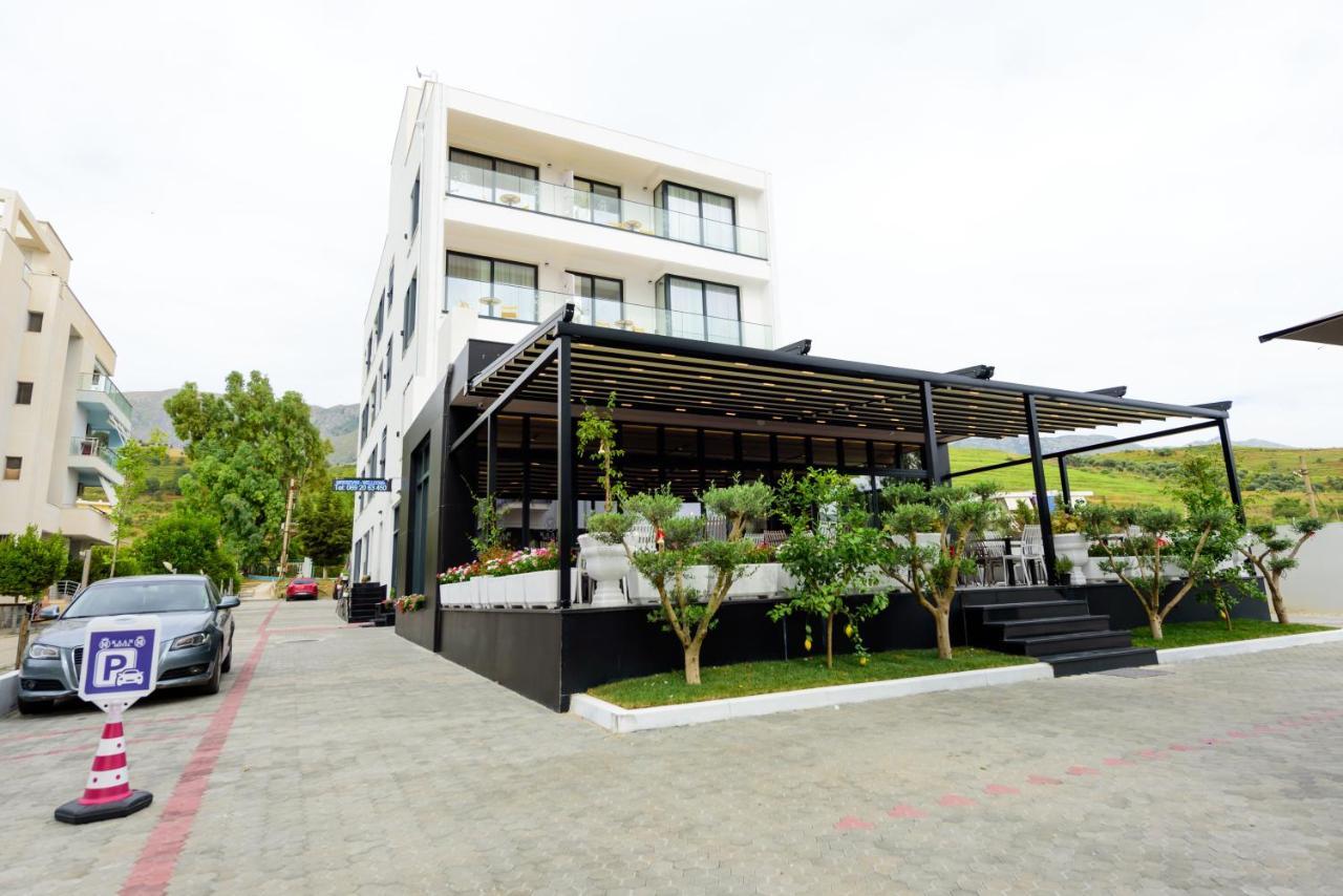 Kaan Hotel Radhime Luaran gambar