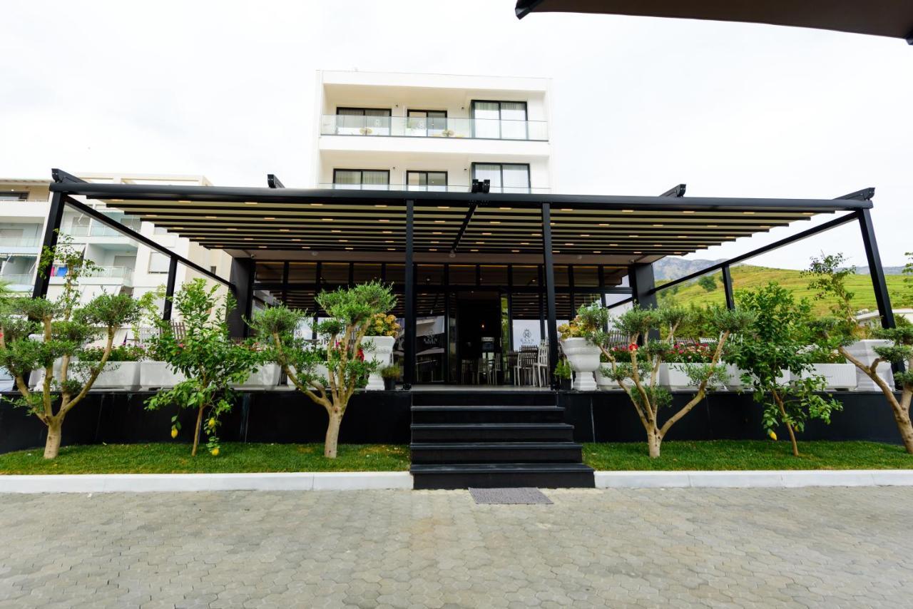 Kaan Hotel Radhime Luaran gambar